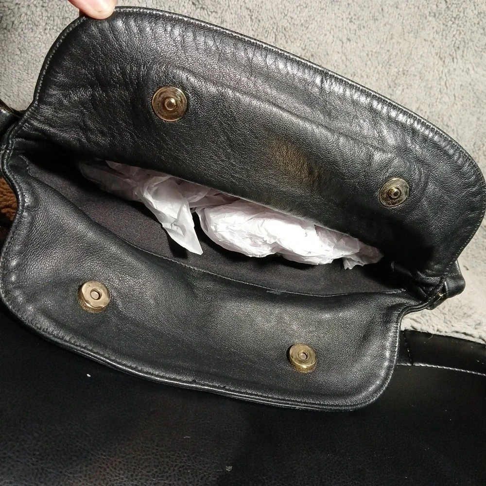 The Unbranded Brand vintage black